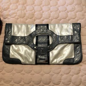 L.A.M.B clutch
